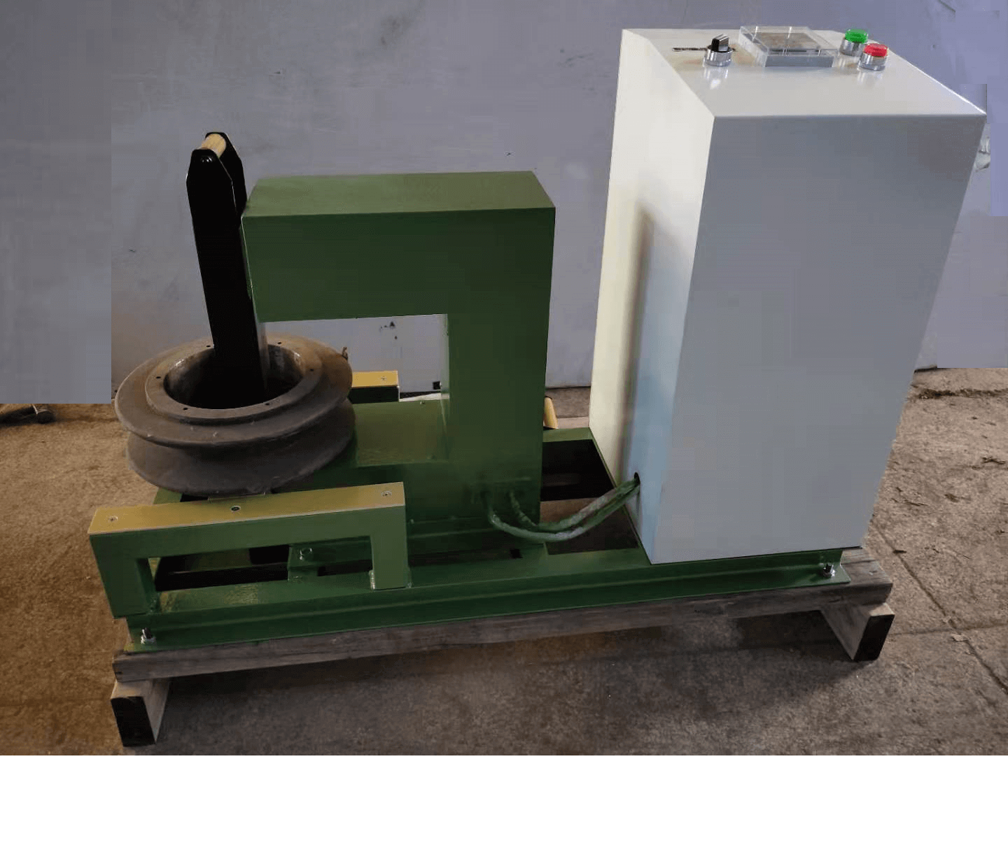 内孔加热器 小内孔感应加热机 内孔热装设备