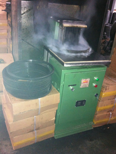 提供柴油机流水线整套感应加热器