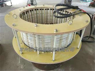 齿轮加热拆卸.jpg 齿轮加热拆卸.jpg