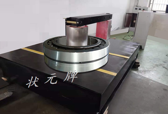 感应加热器.jpg 感应加热器.jpg