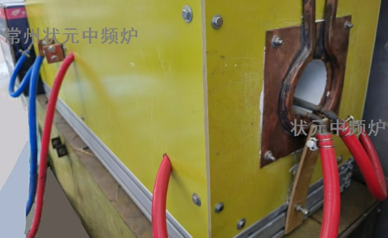 锻造中频加热炉.jpg 锻造中频加热炉.jpg
