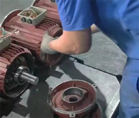 铸铁电机端盖怎样加热 采用哪种加热机