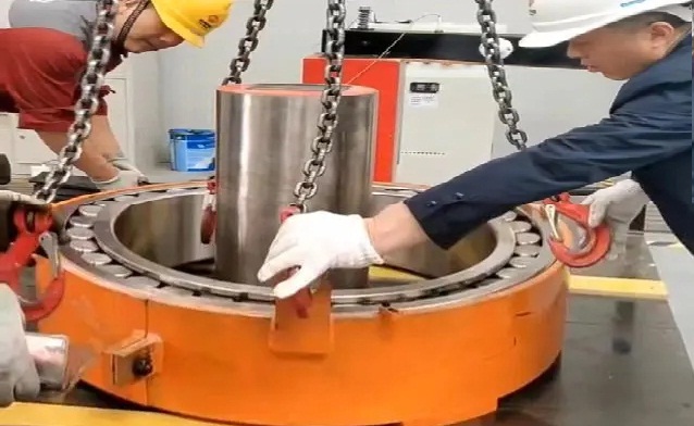 轴承加热器工厂.jpg 轴承加热器工厂.jpg